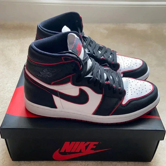 NIKE Air Jordan Retro High OG Sneakers - Picture 1 of 8